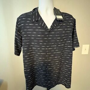 VRST Navy blue short sleeve button-up shirt